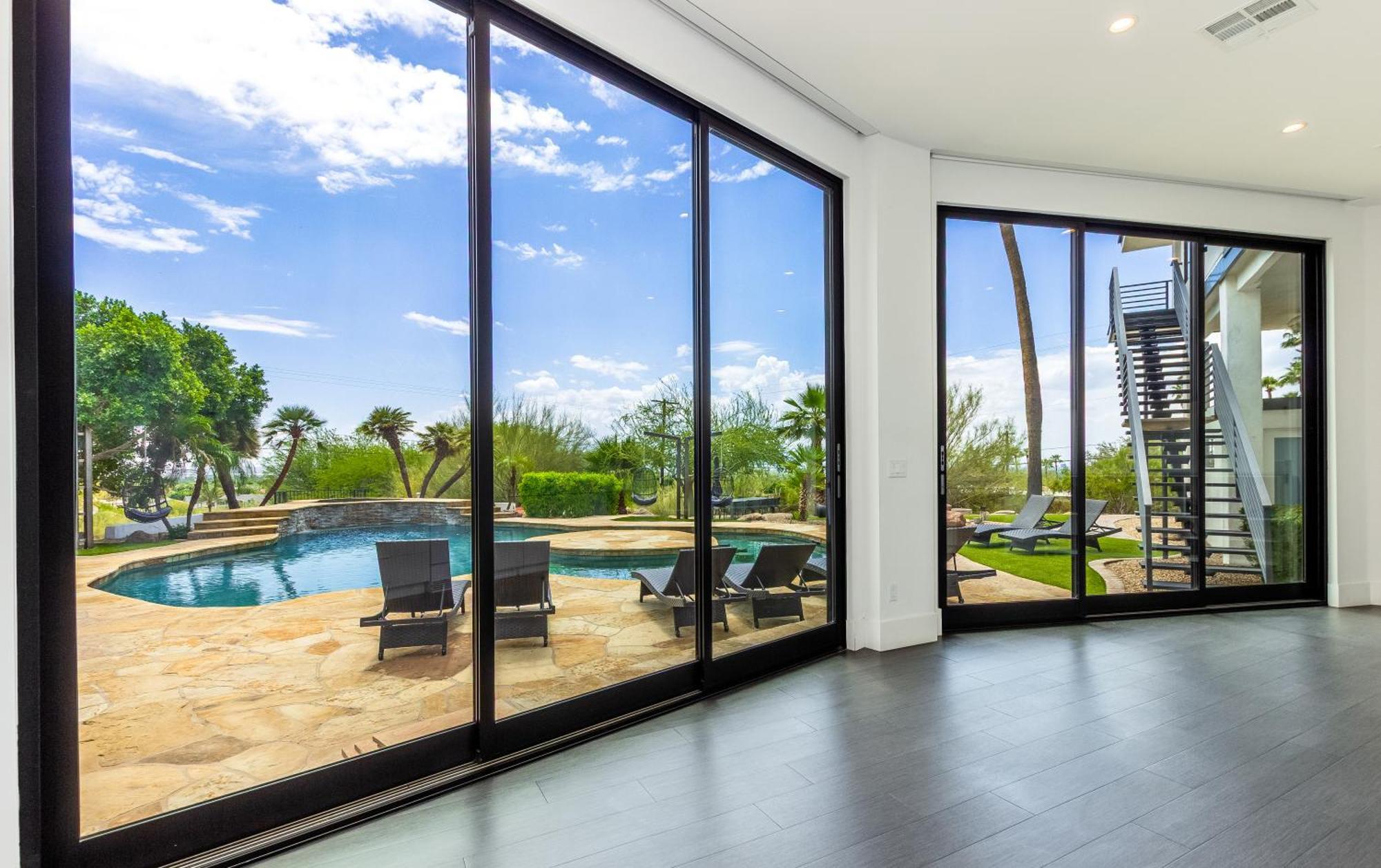 Camelback Mountain Mansion - Micro-resort, Views, Golf, Heated Pool, Game Phoenix