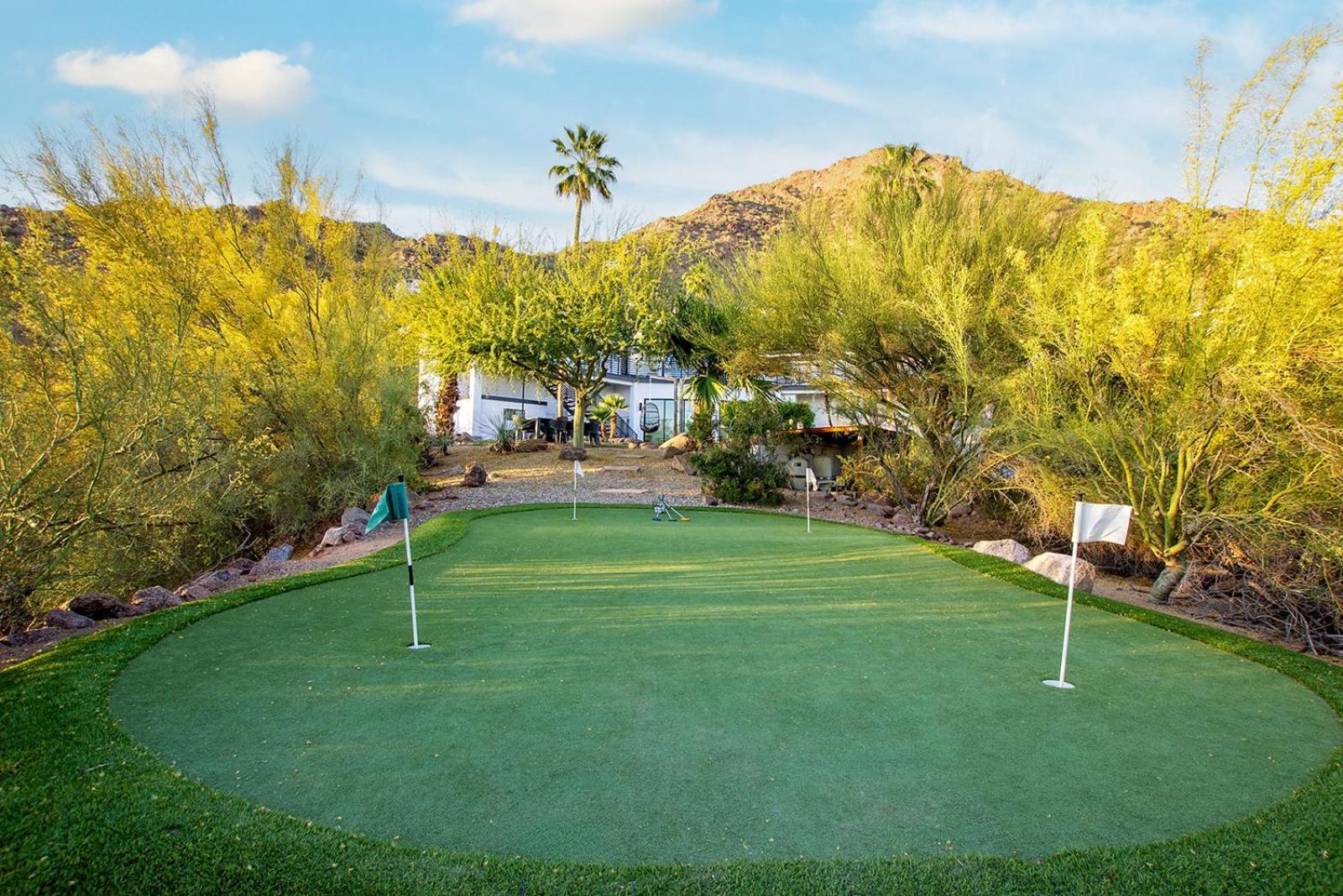 Camelback Mountain Mansion - Micro-resort, Views, Golf, Heated Pool, Game